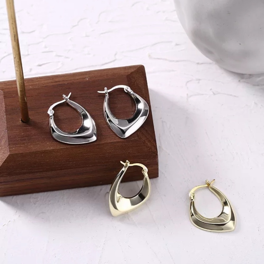 NEW 925 STERLING SILVER IRREGULAR HOOP EARRINGS, NICE EARRINGS, CUTE EARRINGS - Picture 6 of 6